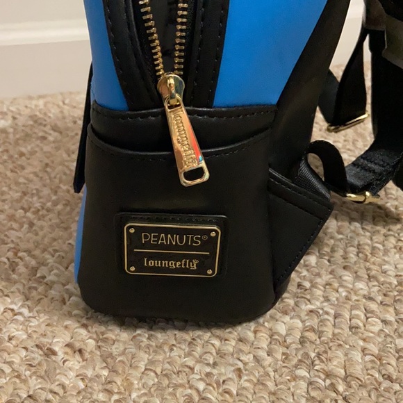 🎉Host Pick🎉 NWOT Peanuts Loungefly Limited Edition Backpack - Picture 9 of 11
